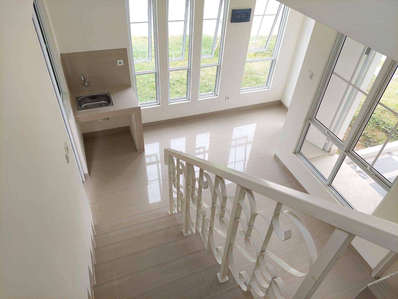DiSewakan Rumah di Monaco Jababeka Cikarang
